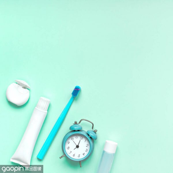 守护微笑 口腔卫生用品的平铺美学与日常护理指南